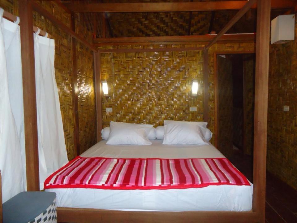 Simeulue Surflodges Lasikin 外观 照片
